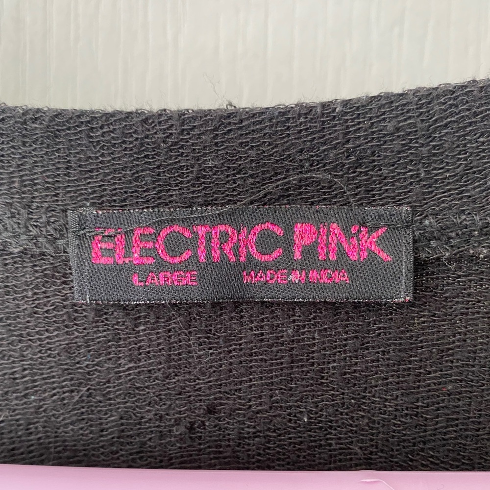 Cat sweater. Size large. Rhinestone whiskers. - Picture 4 of 5